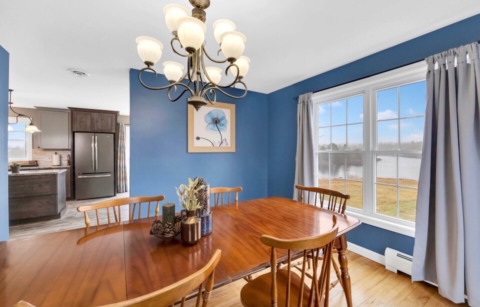 Dining with lake views