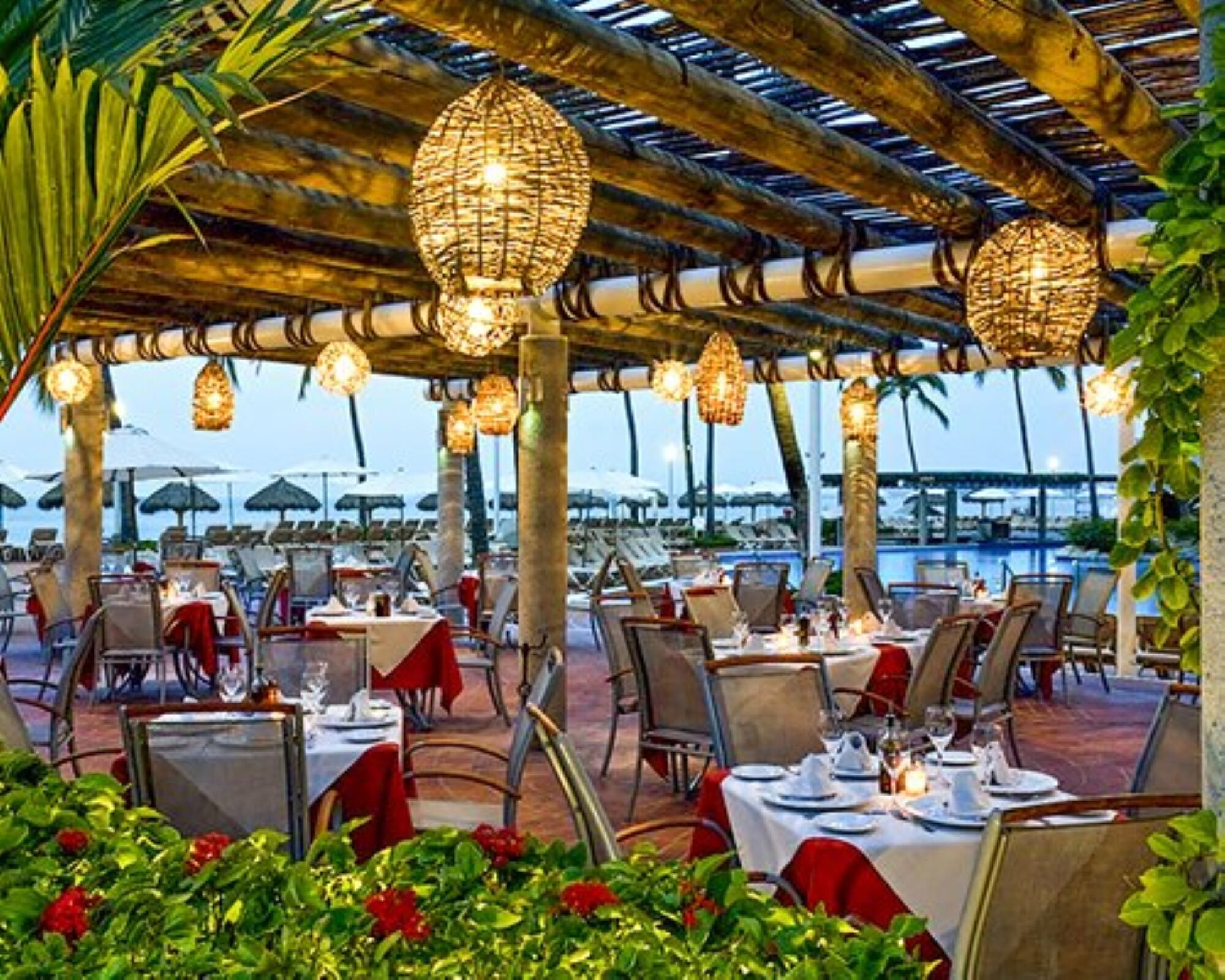 Outdoor Dining @ Buganvilia Vacation Owner Club, Vacation Travel Exclusives