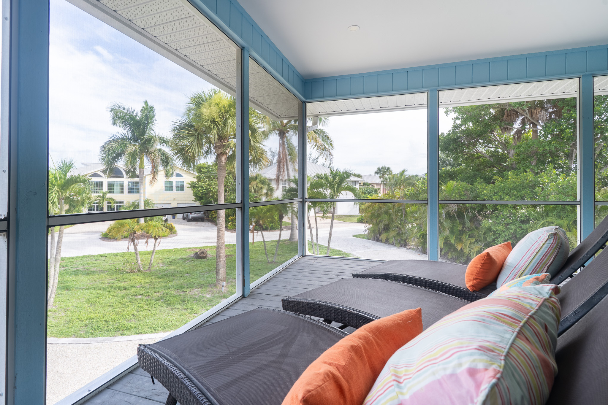Large Screened in Porch
