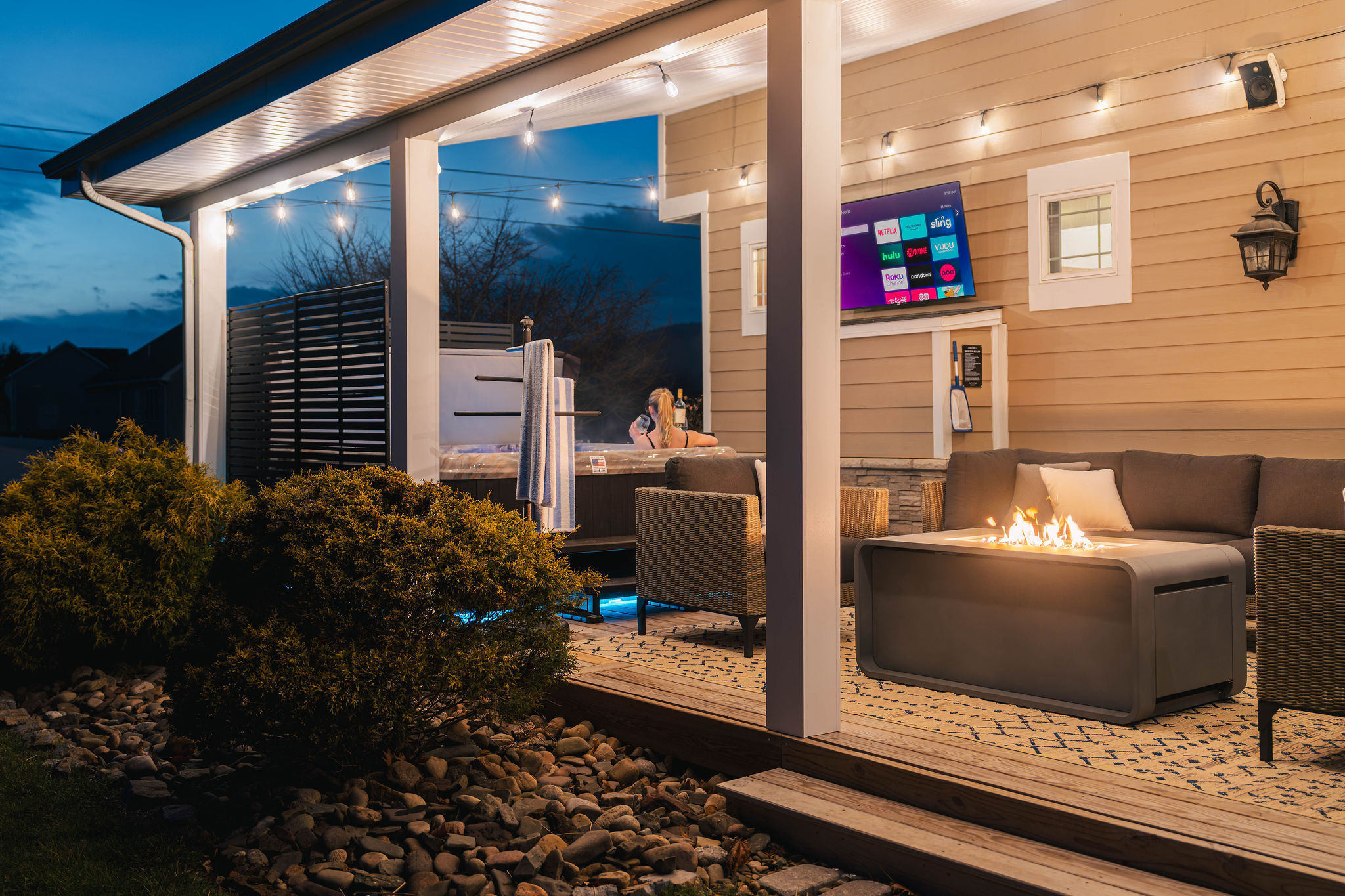 End the night fireside on the patio — warm, inviting, and perfect for cocktails, conversation, and stargazing.