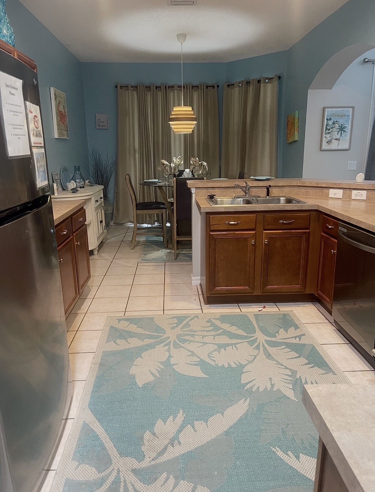 Huge open plan kitchen - fully equipped - formal dinning one end and casual dinning the other. Brand new oven with air fryer option