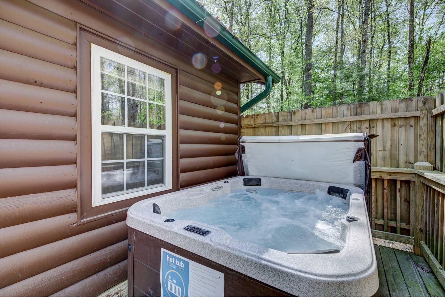 Hot tub with privacy fencing