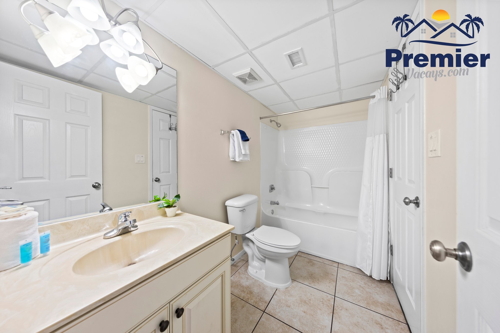 Second Bathroom with access from the hallway or the second bedroom