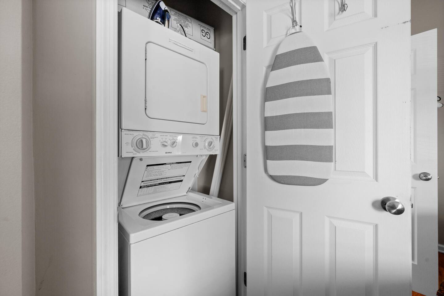 Stack washer/dryer