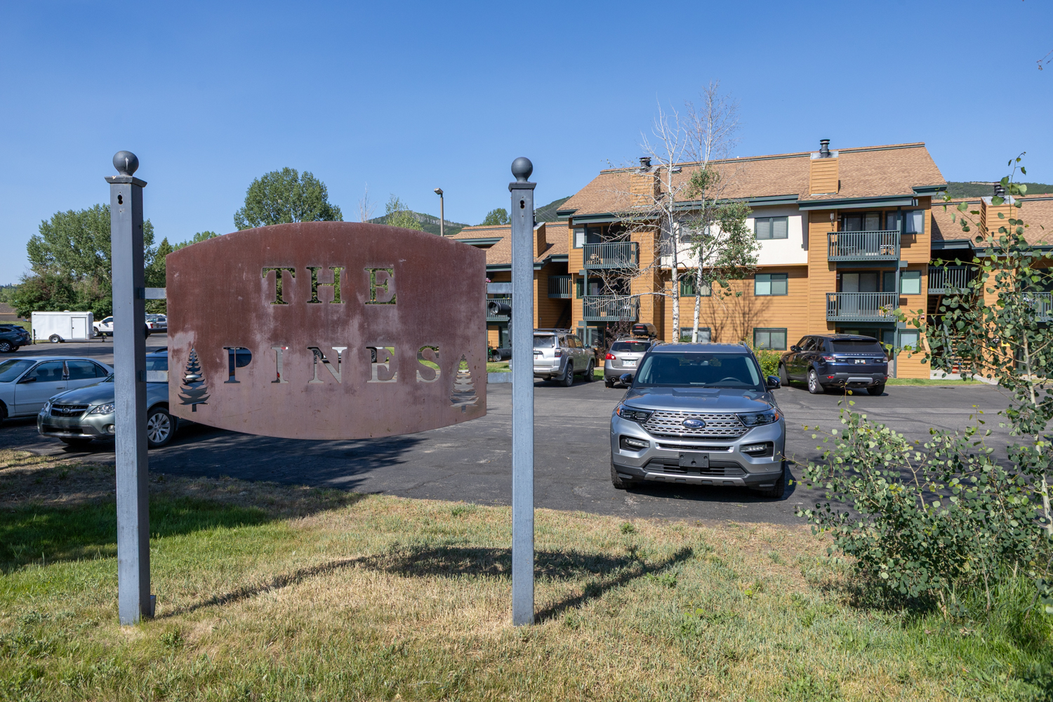 Exterior of Alpenglow at The Pines
