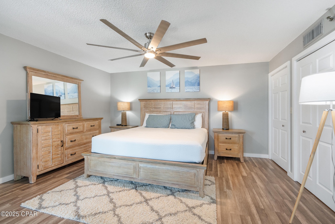 Gulf-Front Primary Bedroom