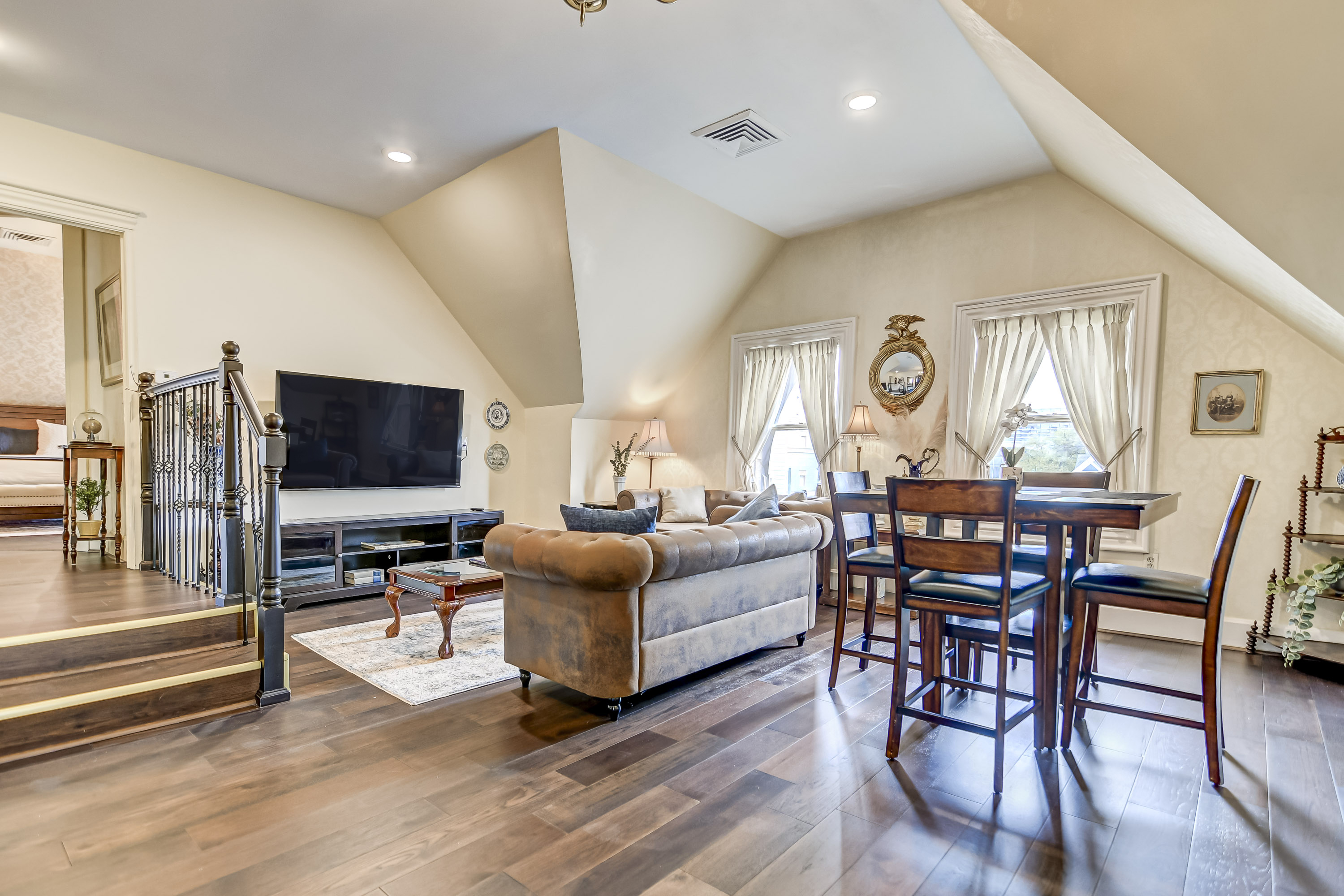 3rd Floor - Living Room