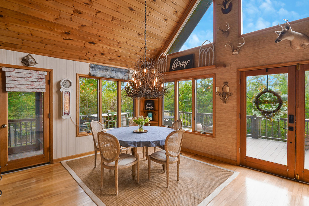 Spacious Living Room with Amazing Mountain Views