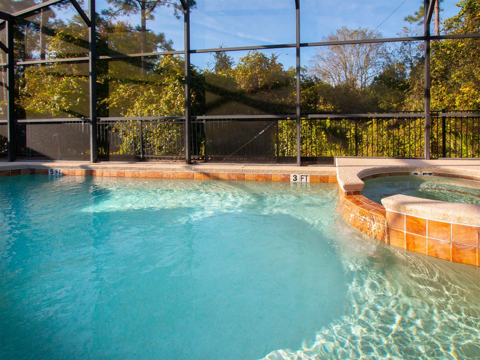 Private Screened Patio Pool with connecting Hot Tub.