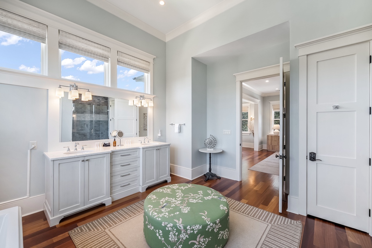Bathroom 1: Shower + Tub Shore Thing | 4001 Palm Blvd | Isle of Palms, SC | IOP Escapes