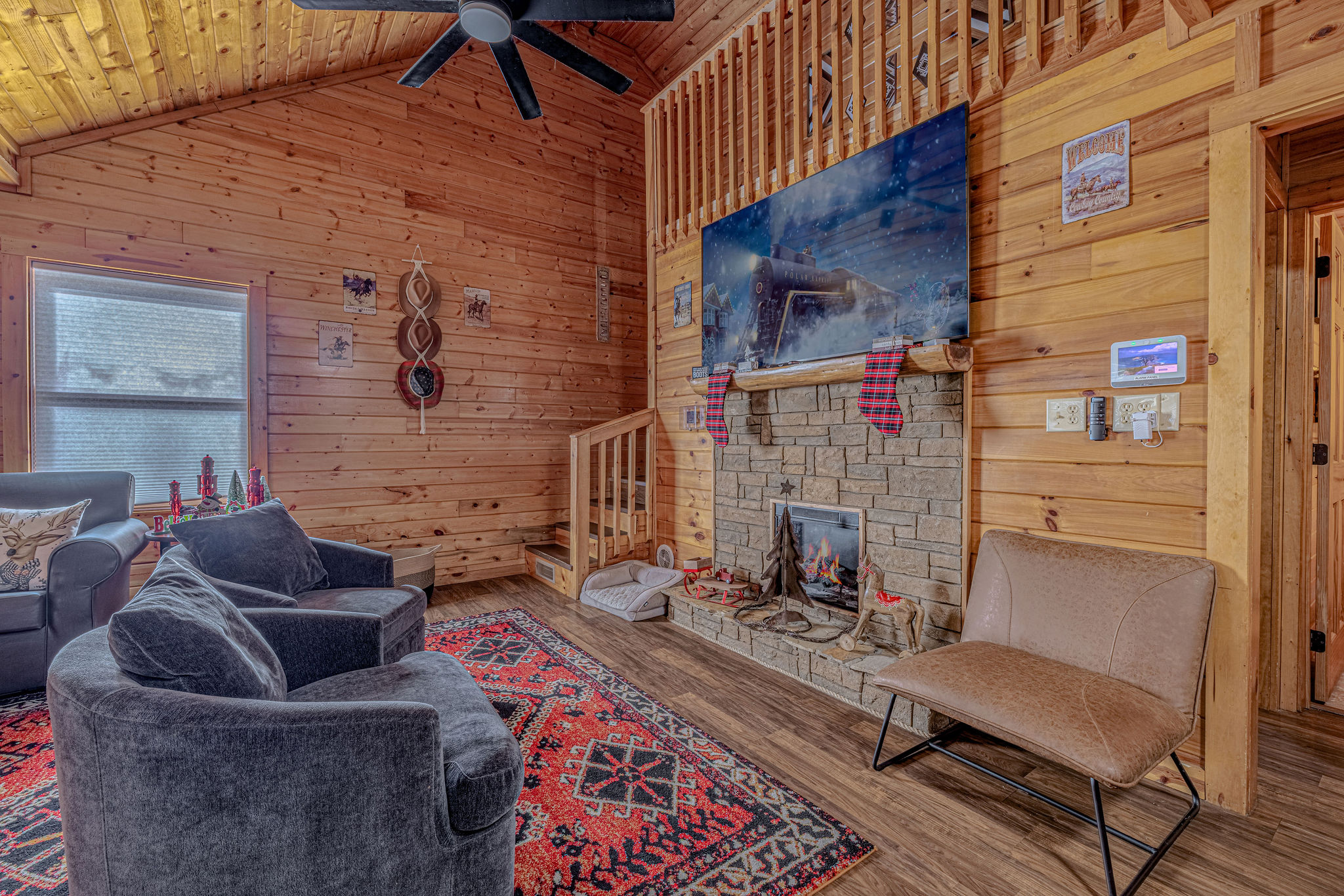 Christmas feels complete at Dream-a-pool-ooza!