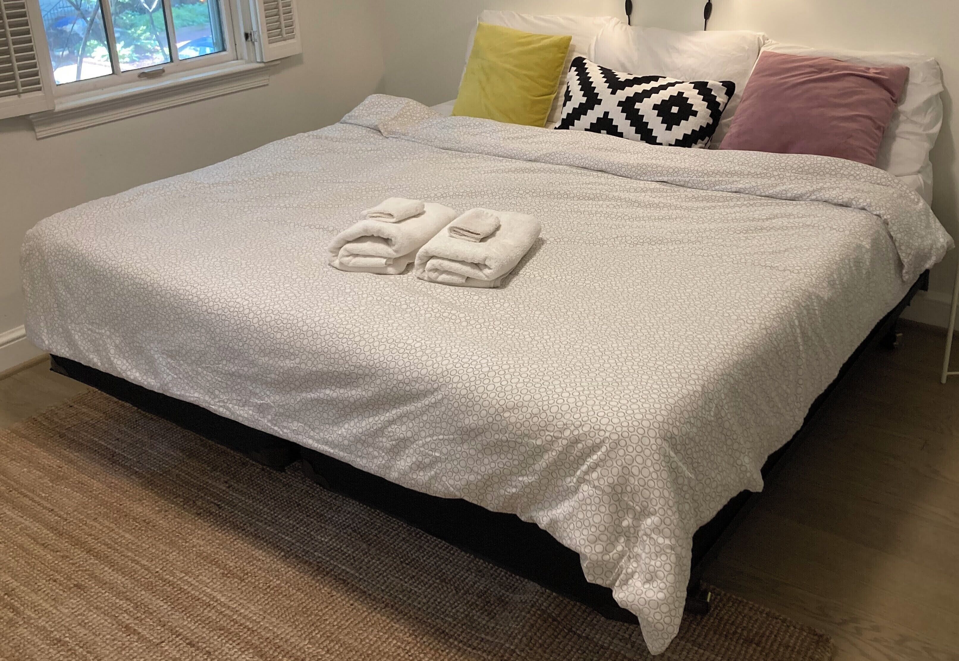 Twin beds can be combined into a king with our bed bridge kit—offering flexible comfort for couples, families, or friends traveling together.