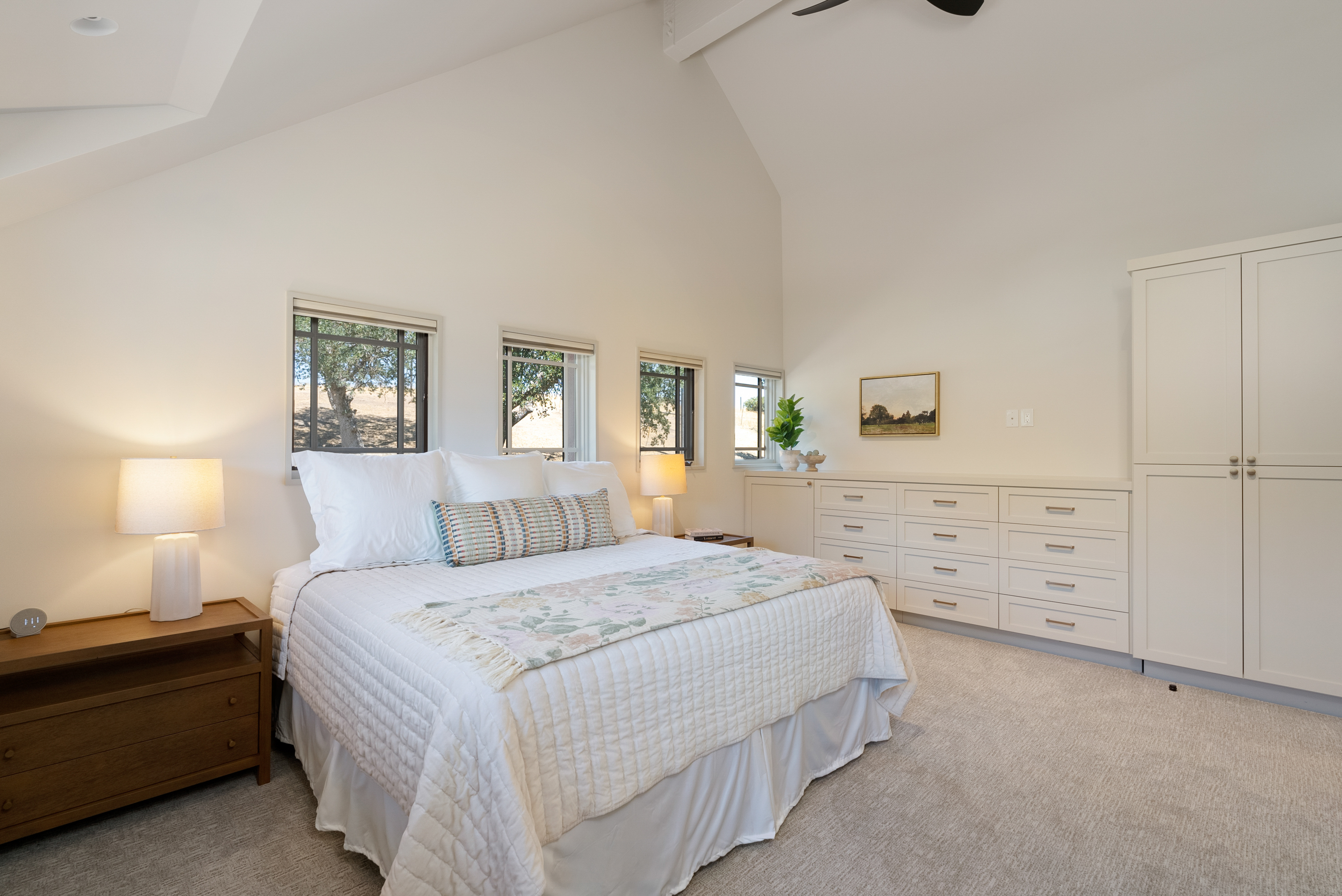 Upstairs king suite with private ensuite bathroom
