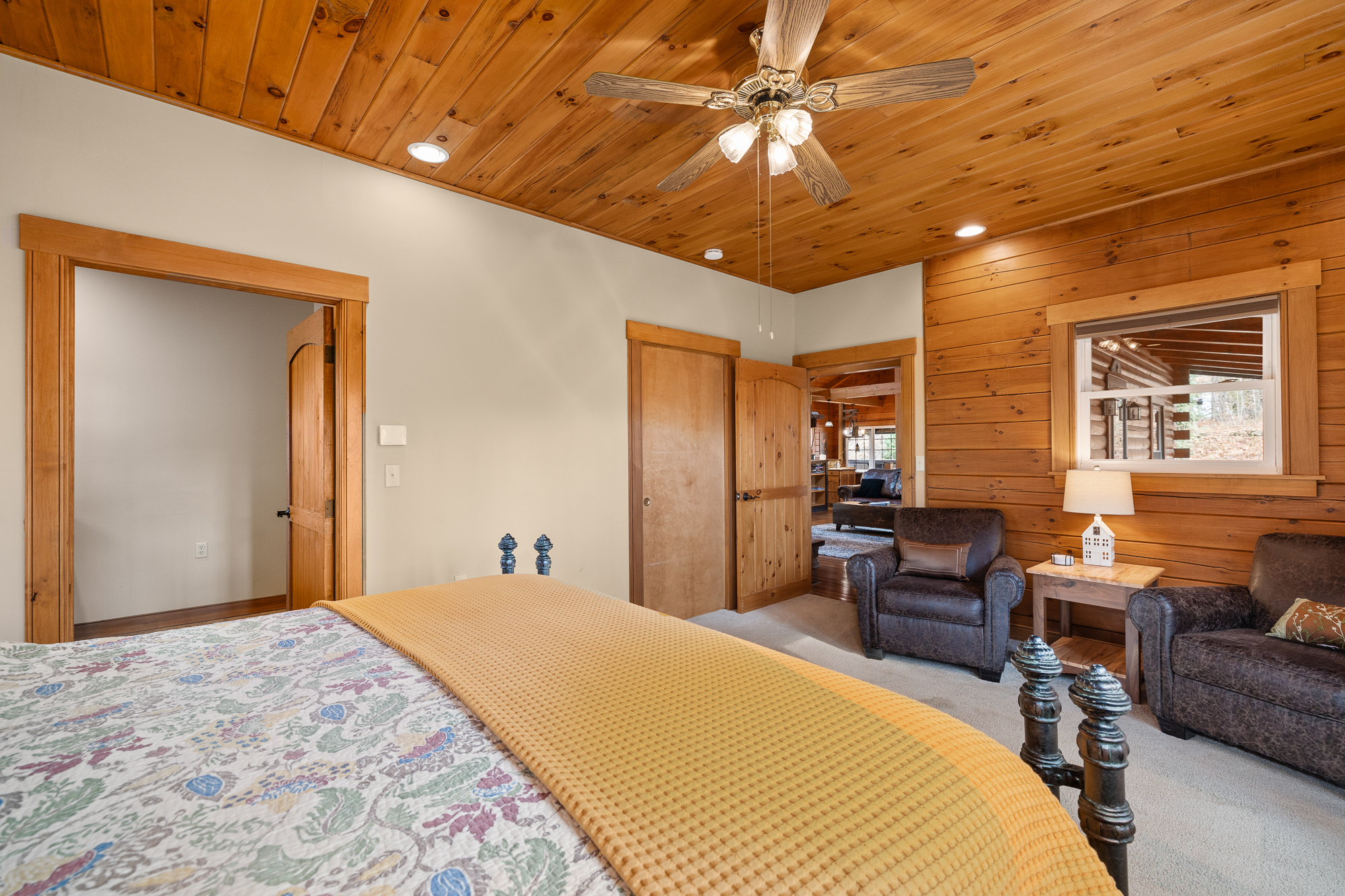 King Suite with Private Full Bath