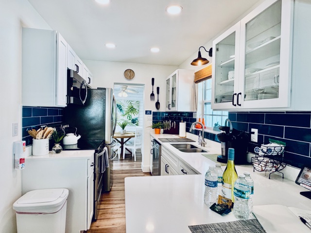 Fully Stocked Kitchen