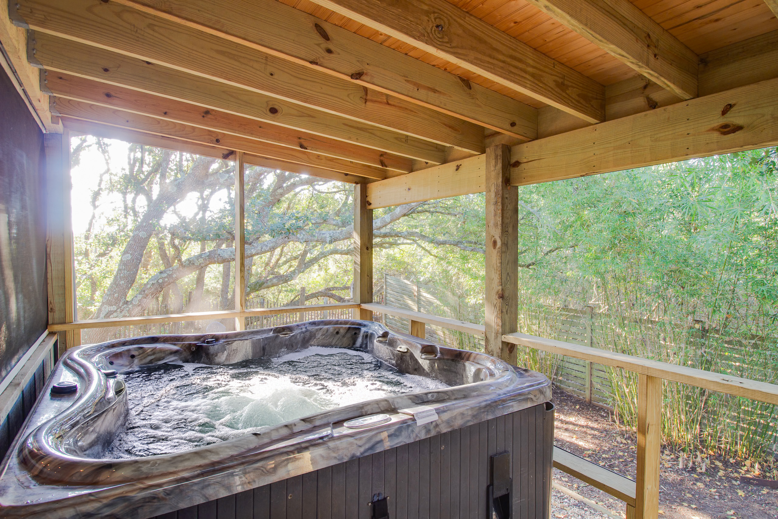 Private Hot Tub on Screened In Porch