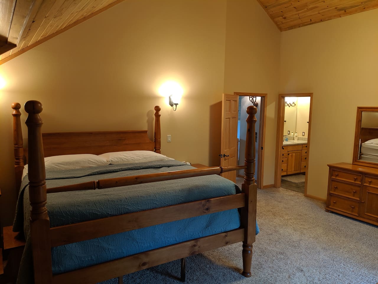Master bedroom - 2nd floor