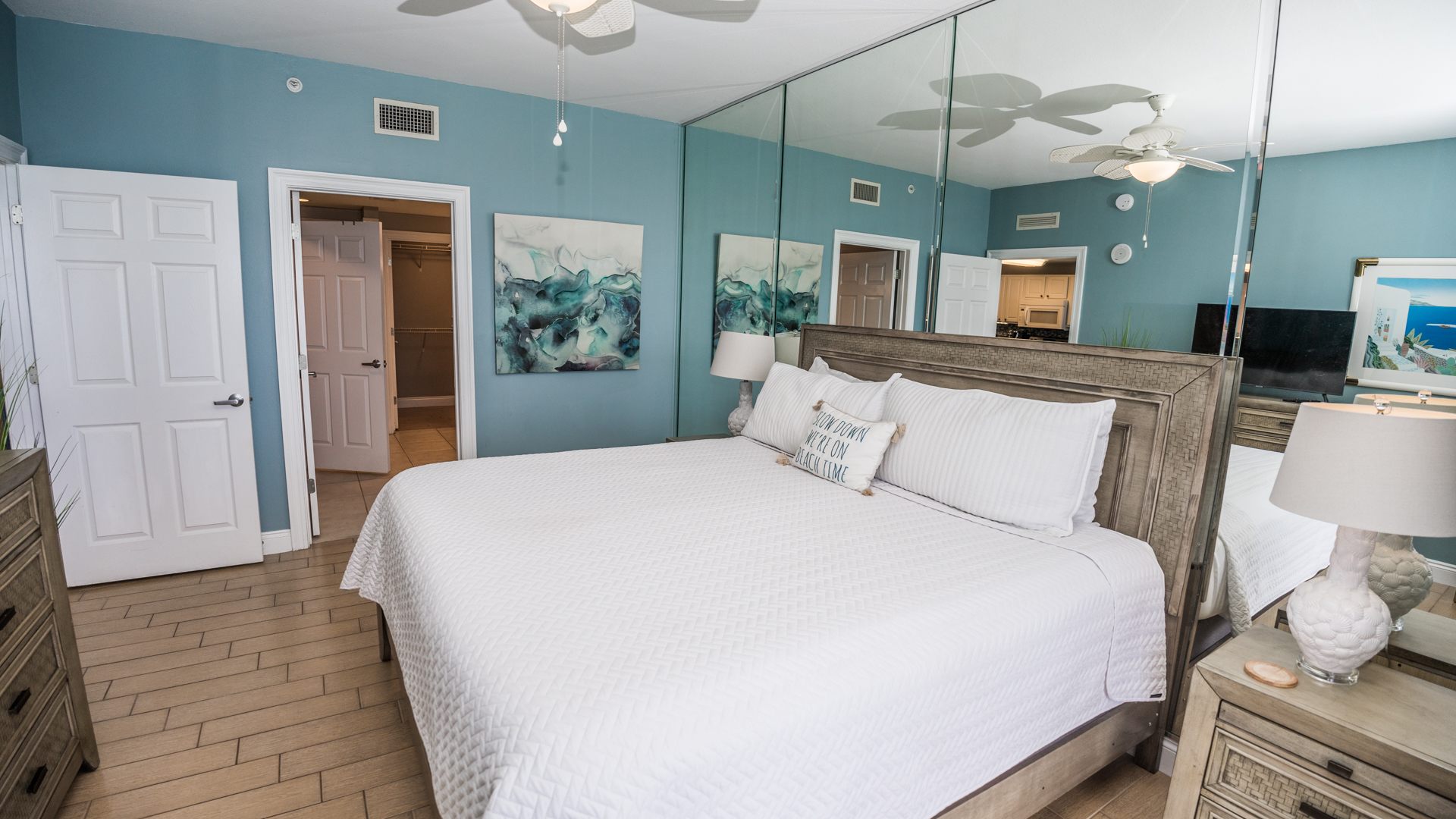 The Cozy King Bed to The Bath