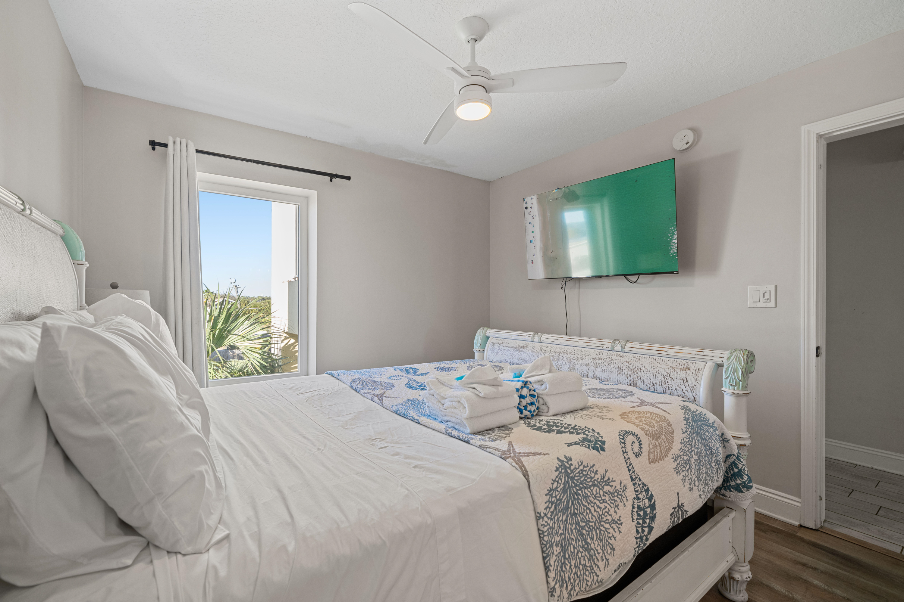 Bedroom 3 - Queen Bed, private access to own bathroom. 