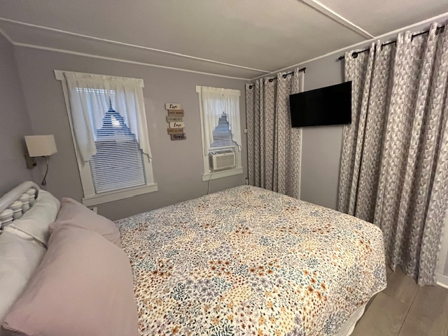 Main Level Queen with SmartTV