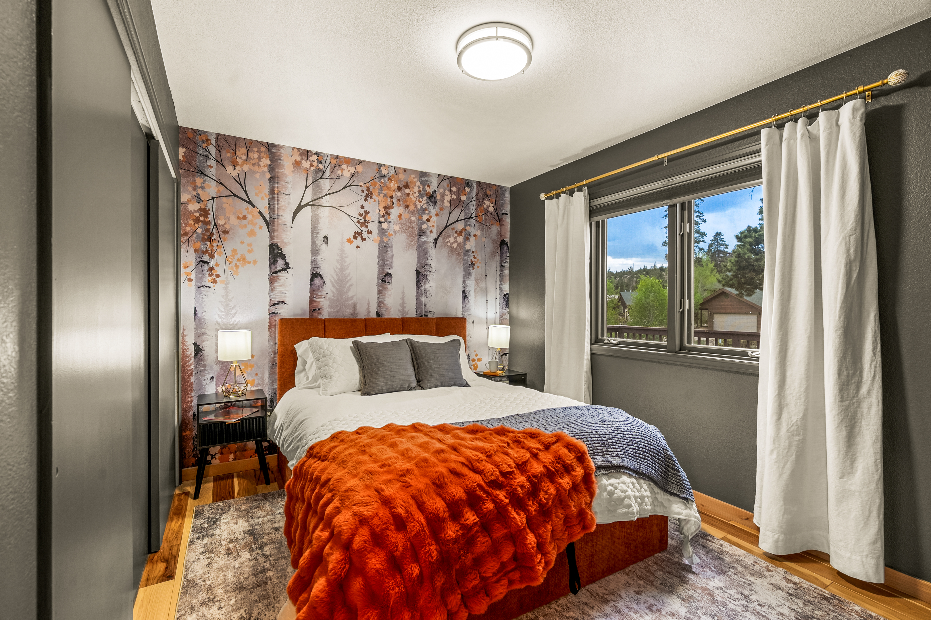 Welcome to the Aspen Room 