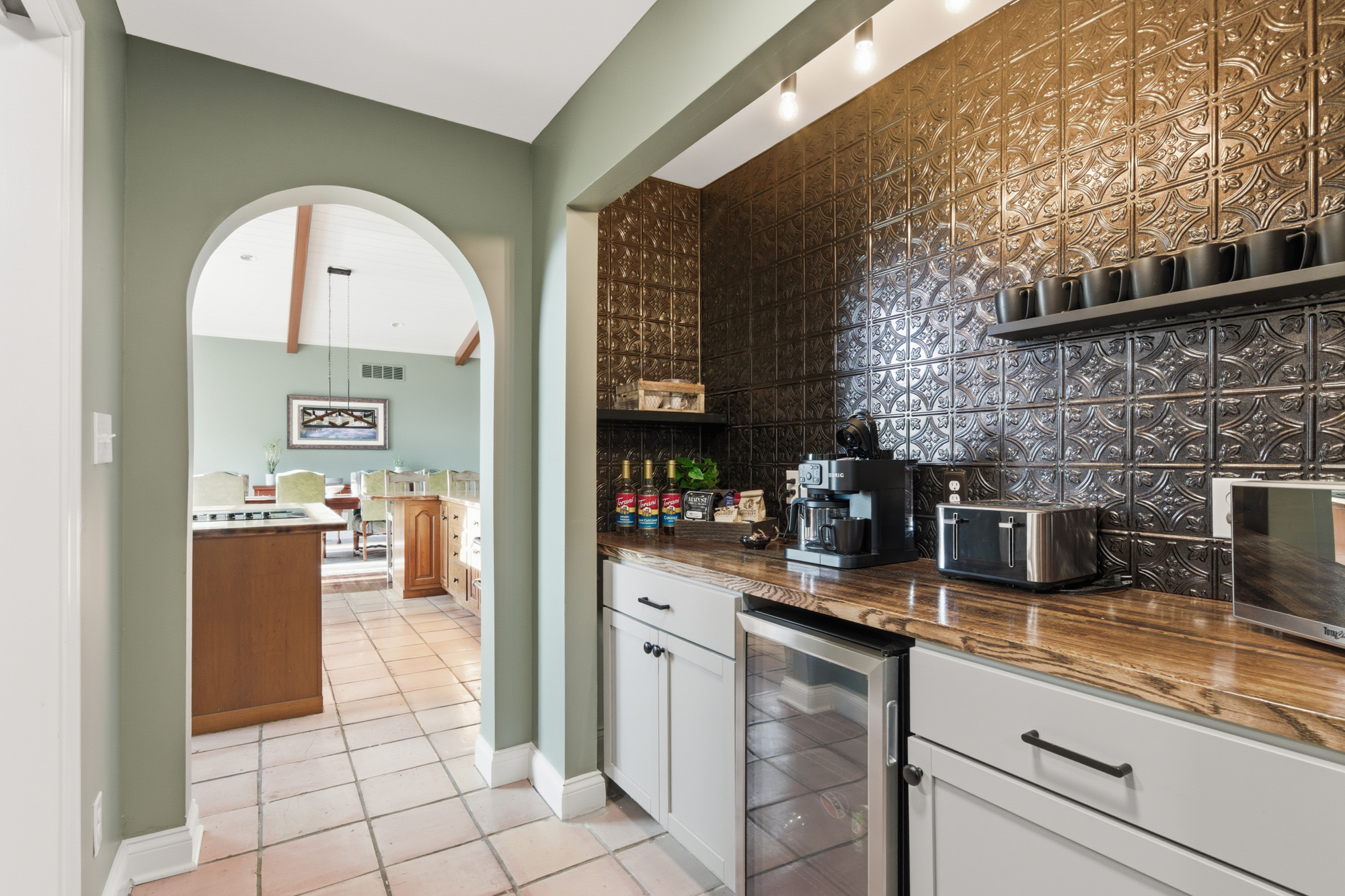 Coffee / beverage station