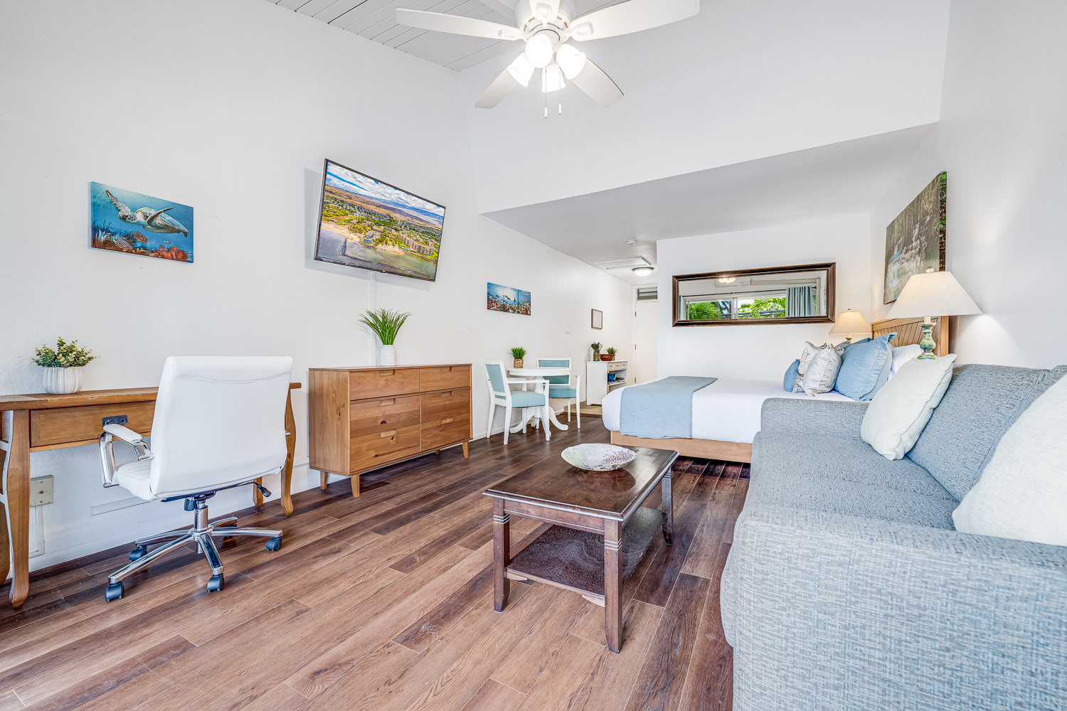 Plenty of space and even a desk if you need to hop on the laptop.