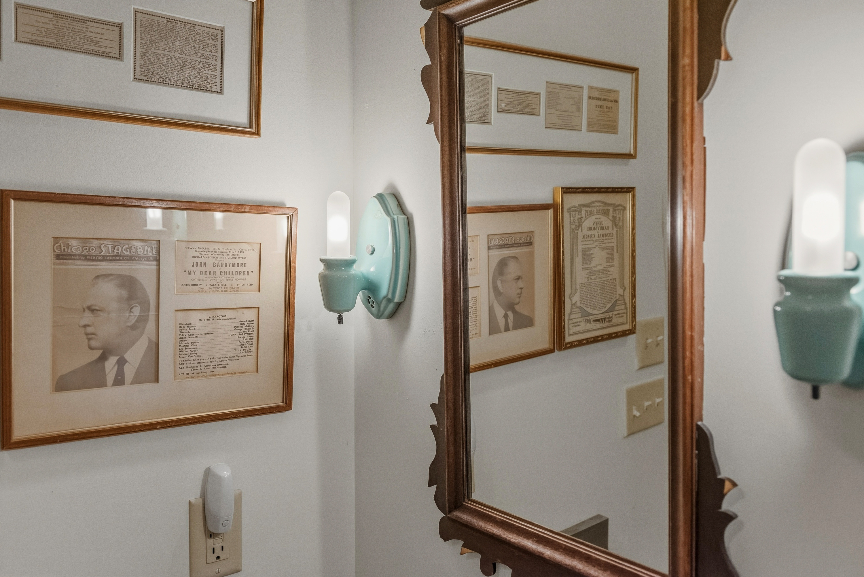 Historic decor, or shall we say reading materials in the bathroom. 