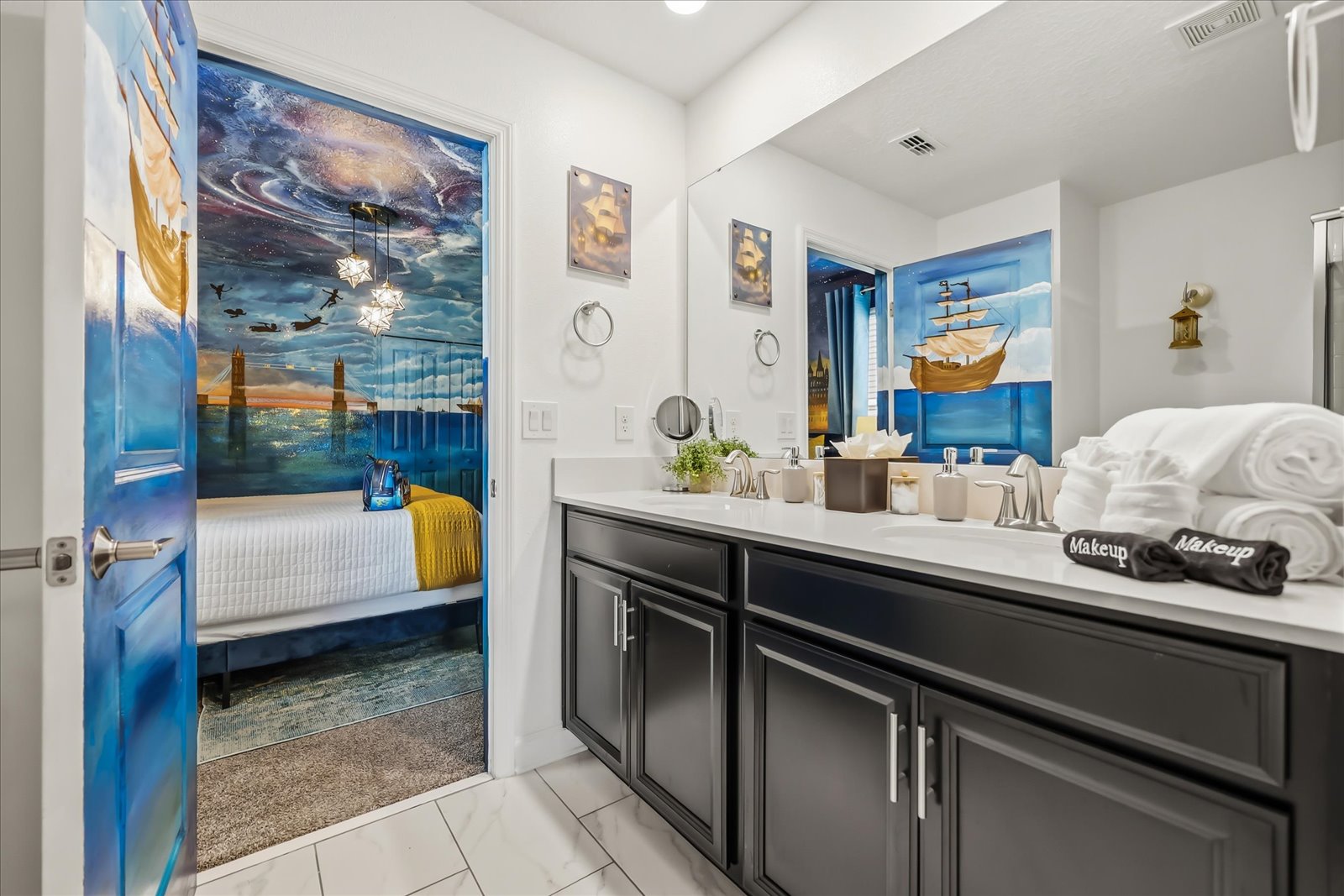 Bathroom shared by Peter Pan and Lion King bedrooms.