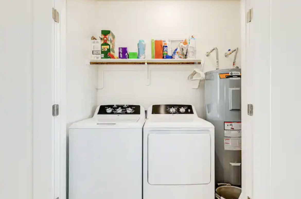 2f2956560872499bb752d01ead0812e6 | Beachhouse | Texas | TX | Vacation Homes | Galveston | Crystal Beach | Kokomo | Breezy Days | Beachfront Elegance | Sunrise Serenity | Southern Sands Property Management, LLC