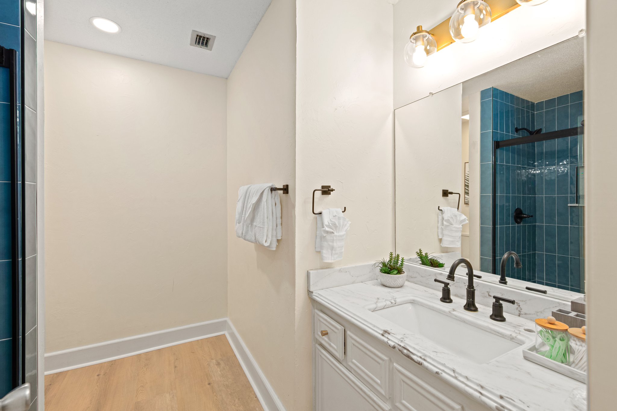 Ensuite bathroom to the Master Bedroom