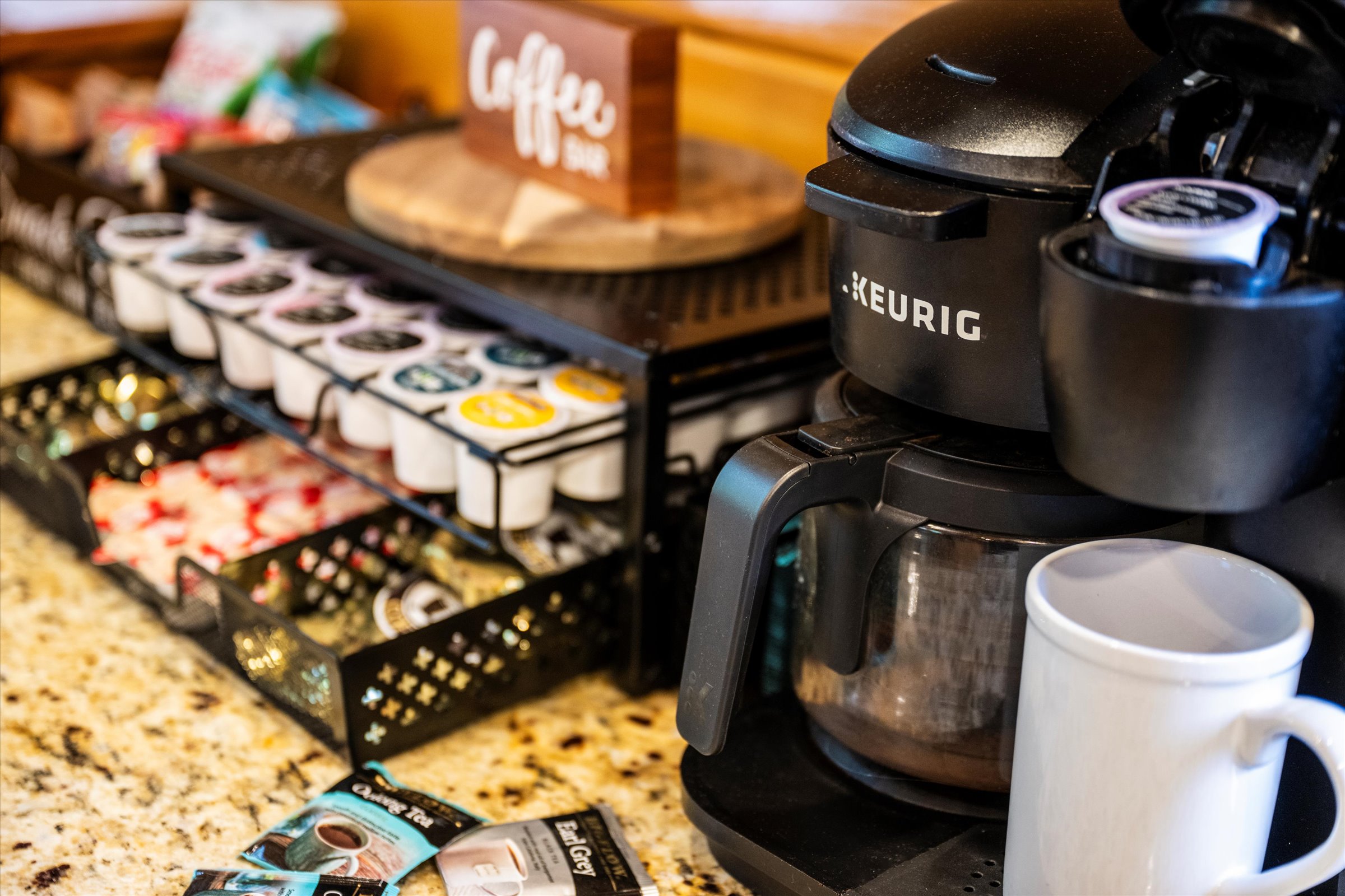 K-Cups, ground coffee, tea, and more—your coffee fix is ready whenever you are.