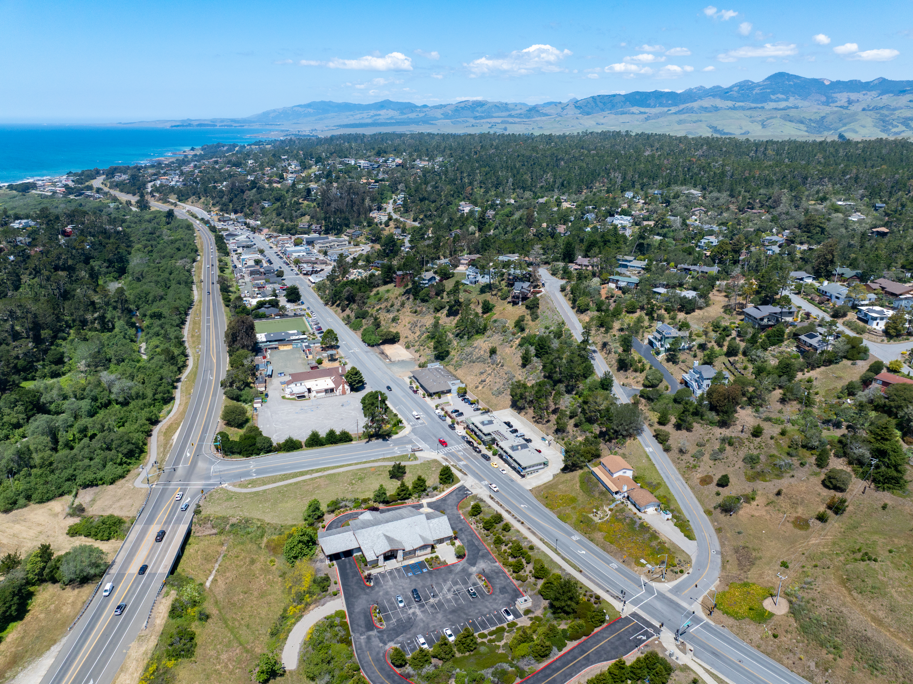 Stunning peak views paired with an easy downtown stroll.