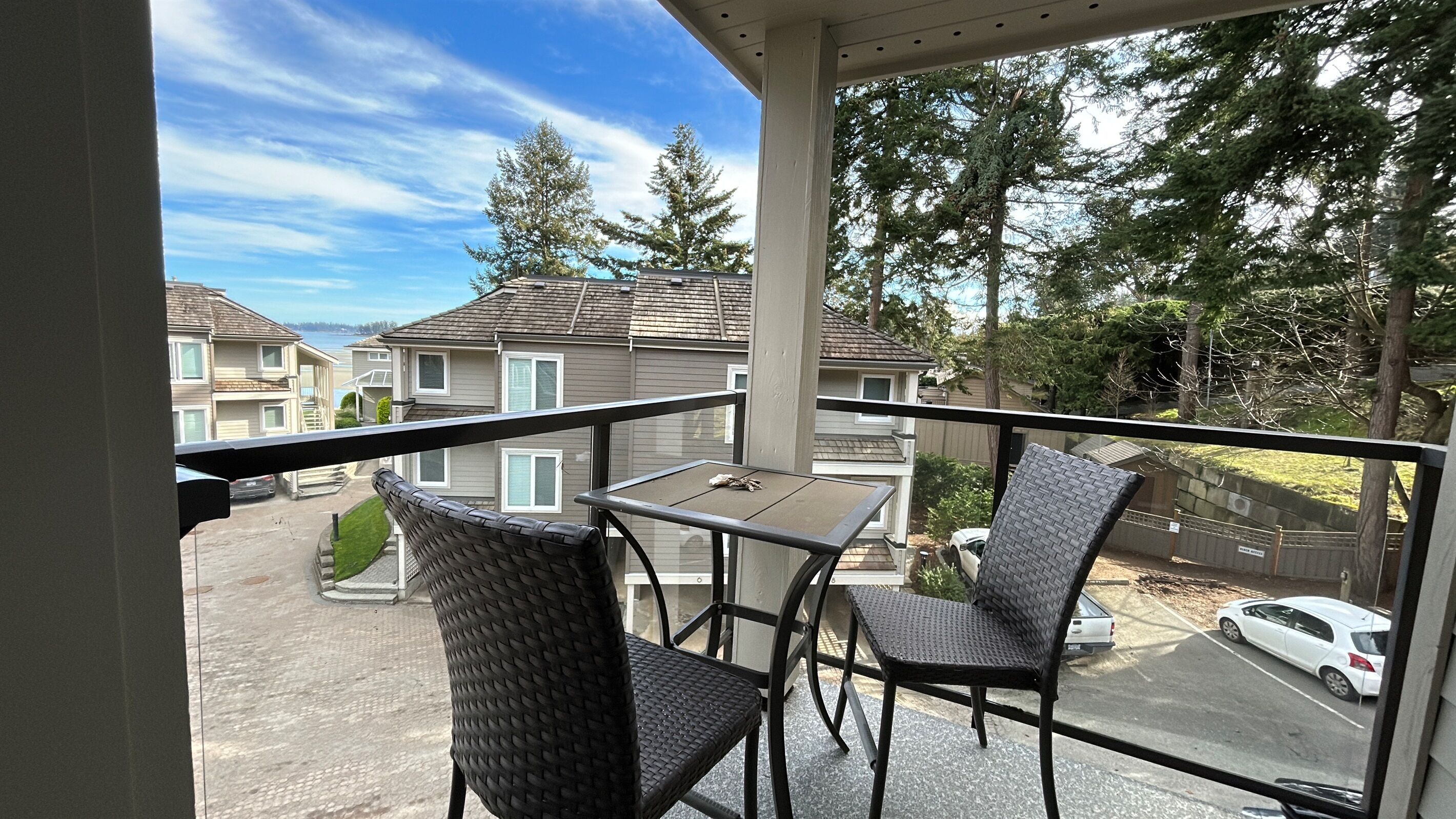 Outdoor dining - off King suite