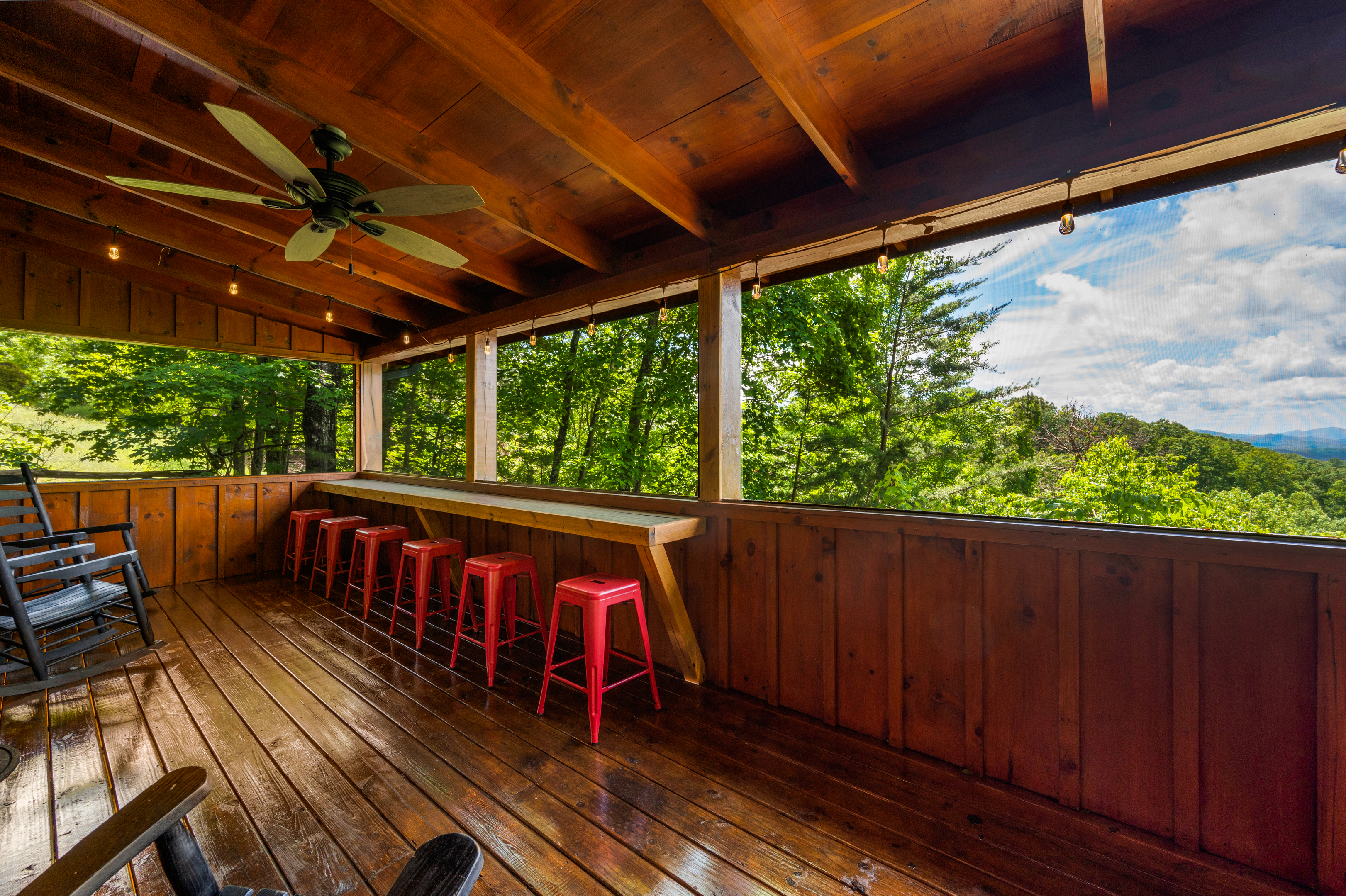 Fantastic outdoor seating off the main floor!