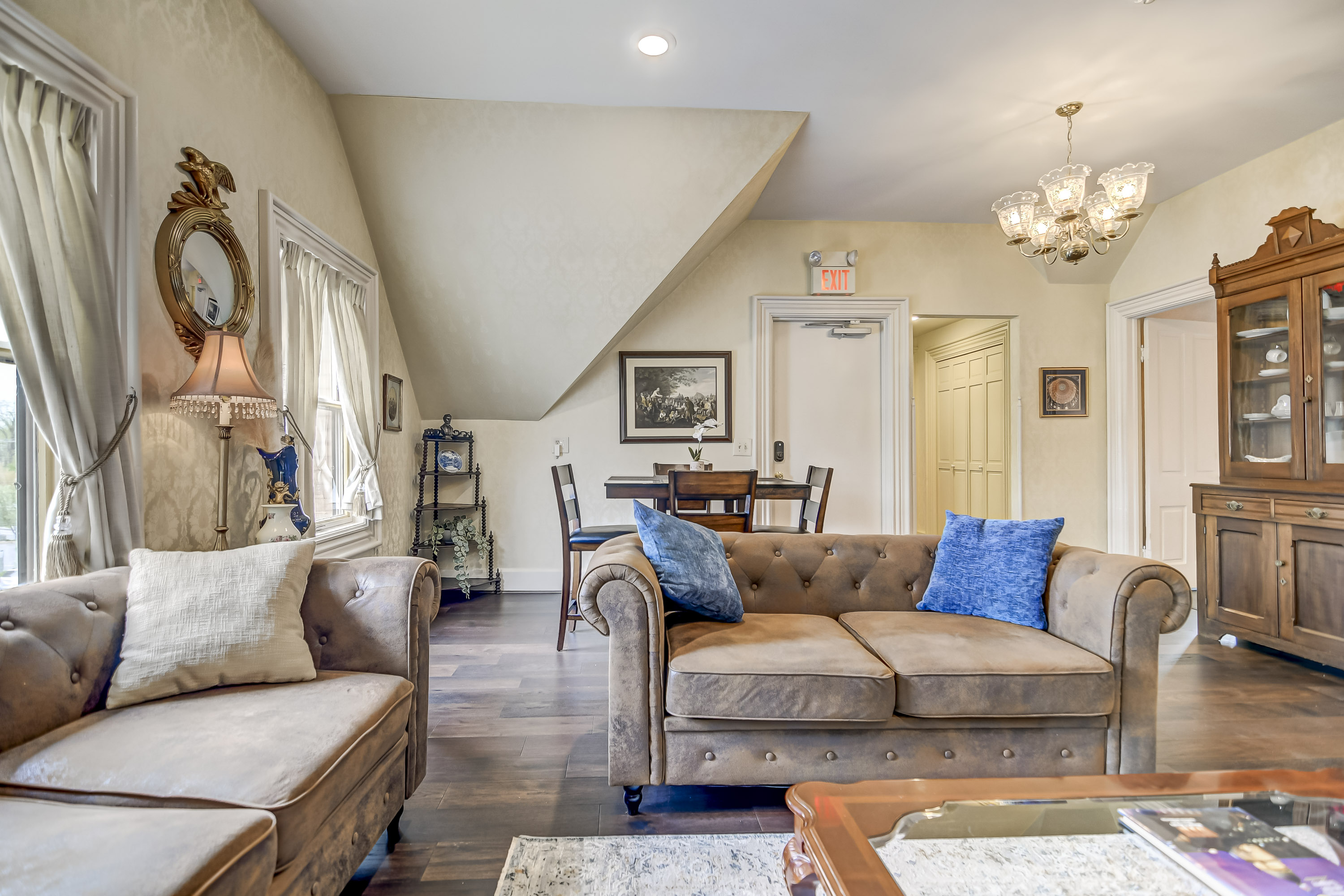3rd Floor - Living Room