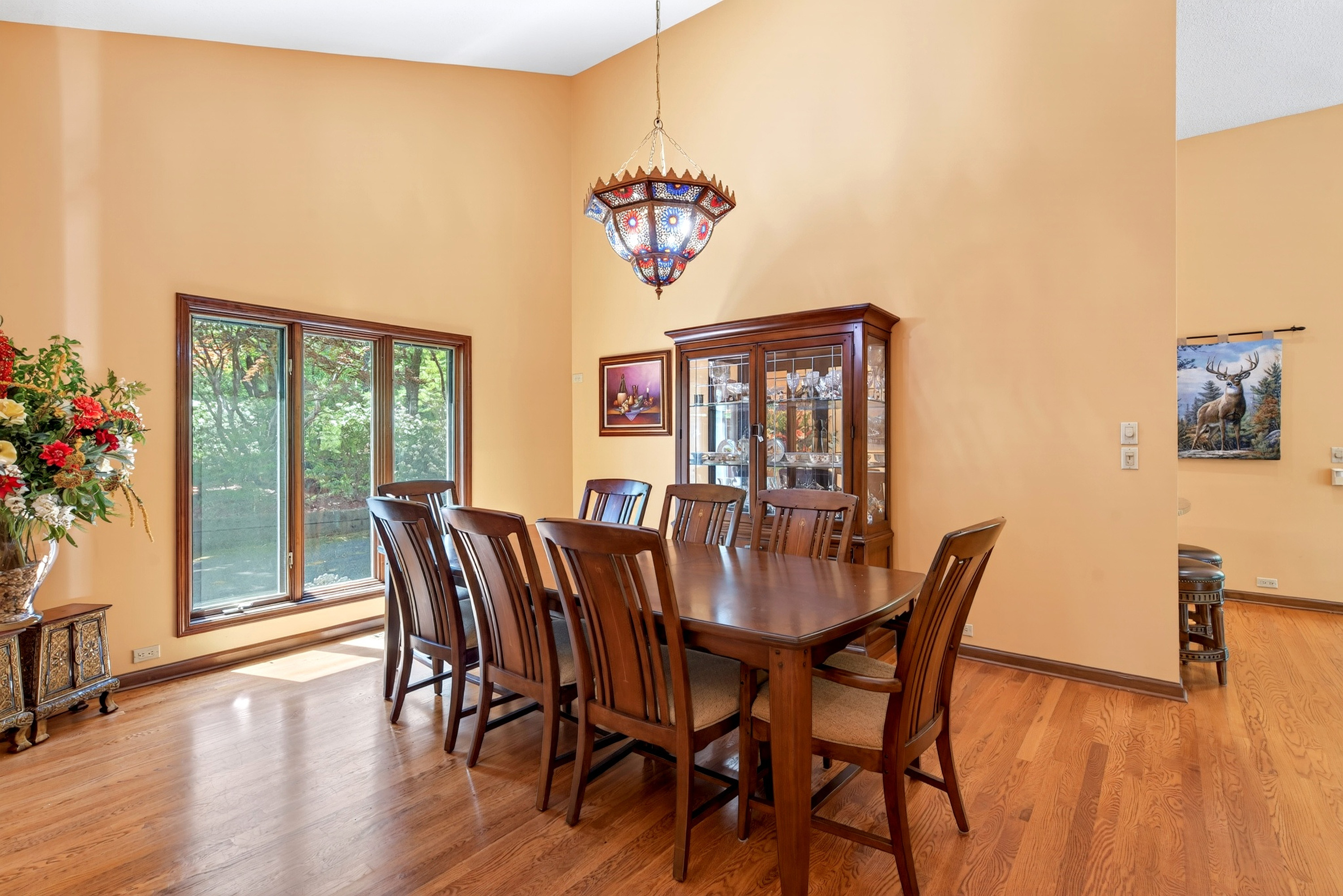 Formal dining area with seating for 8