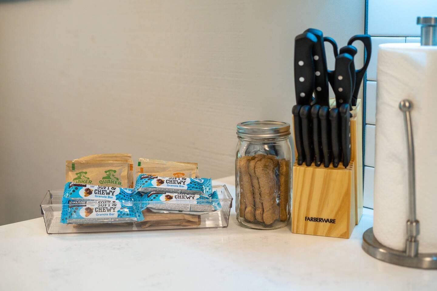 Complimentary snacks upon arrival in each unit