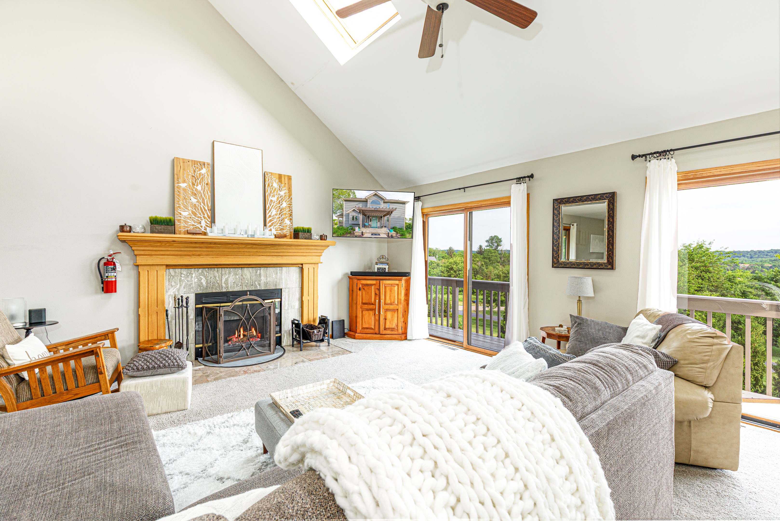 Spacious and bright living room with fantastic views of The Galena Territory.  