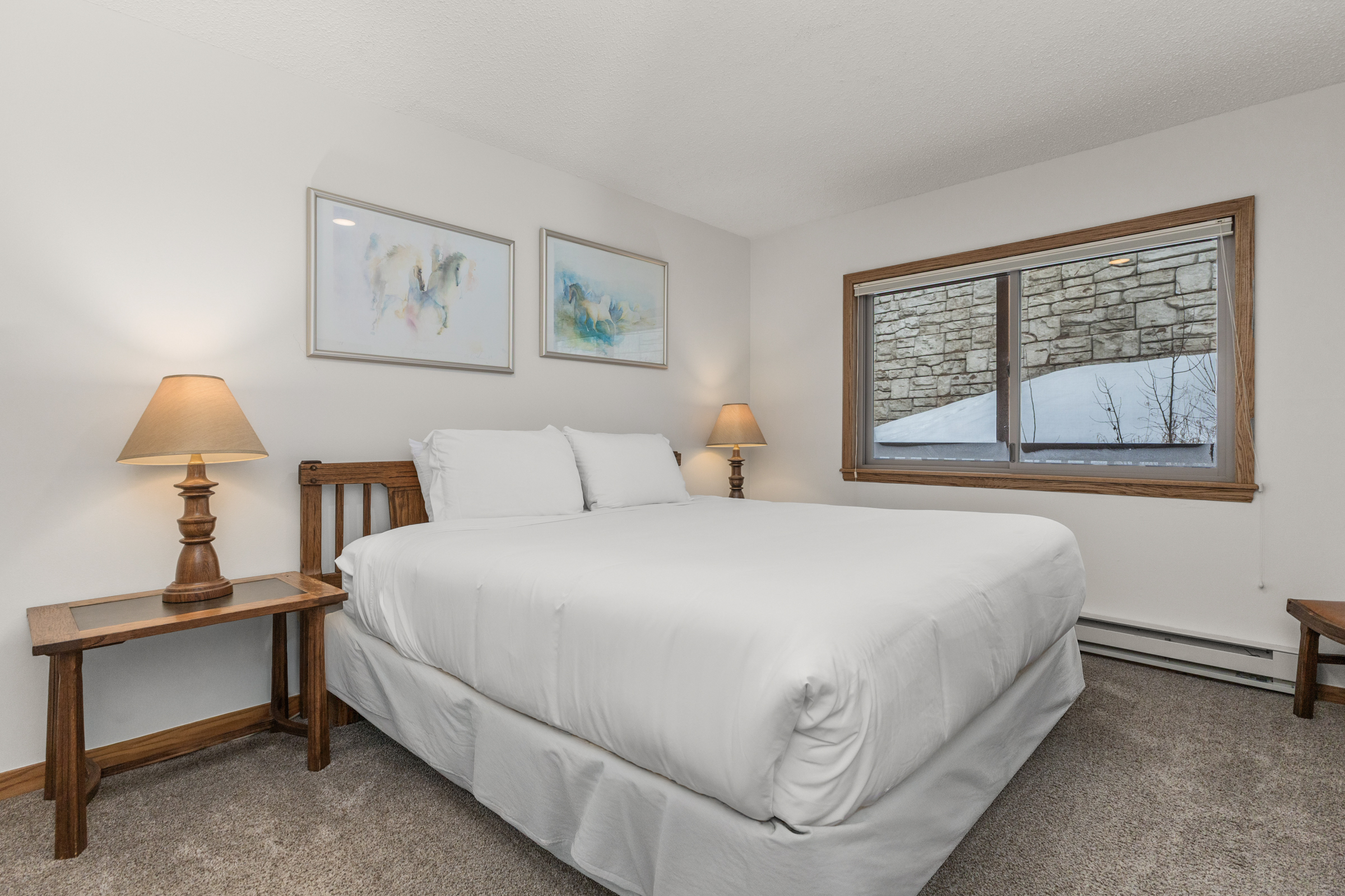 Bedroom 1 | King Bed