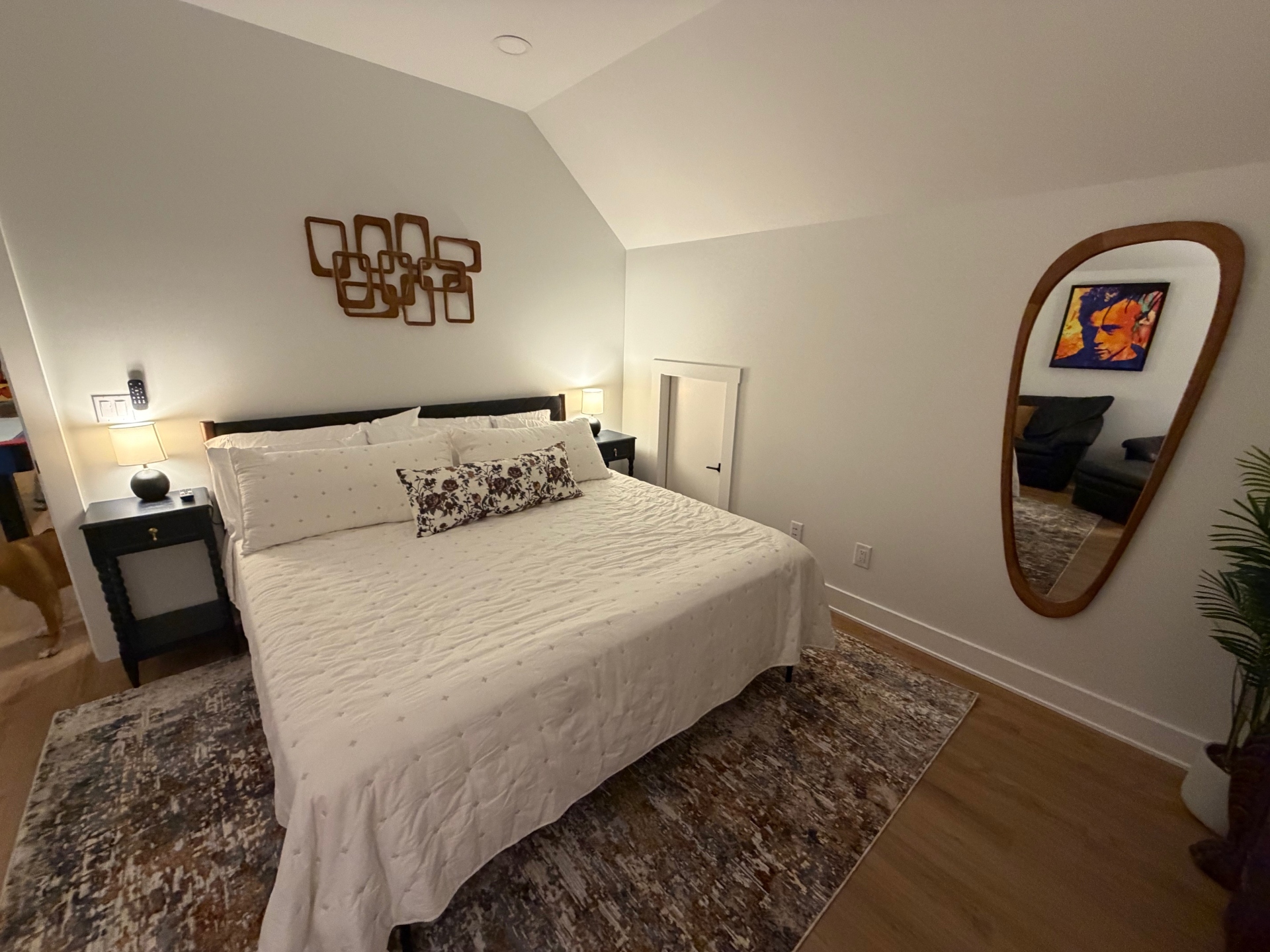 Upstairs King