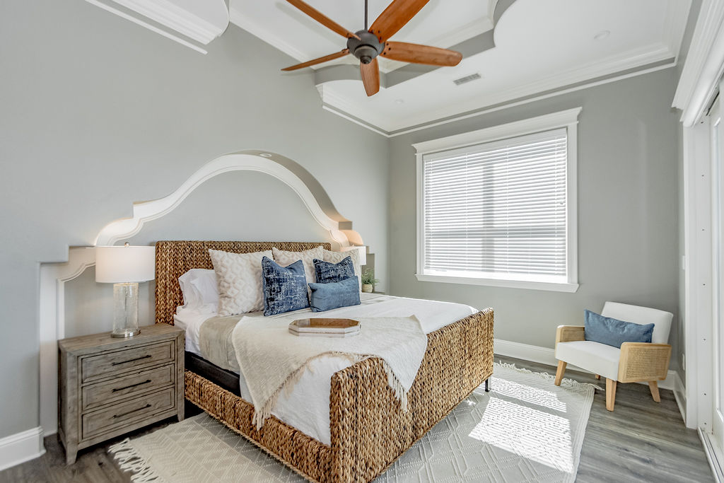 King Bedroom with ensuite on Main Floor