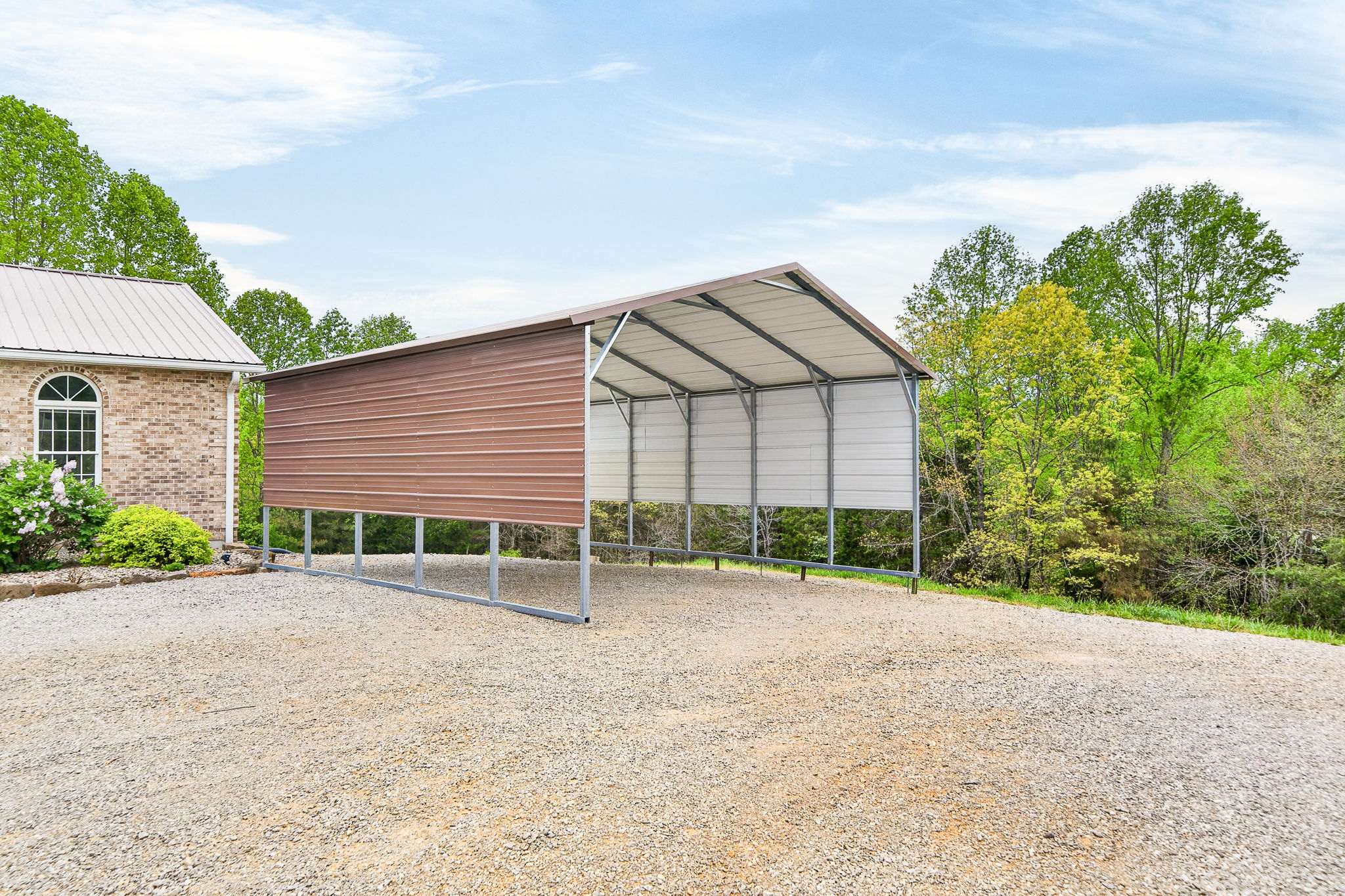 Double Carport with High Ceiling
