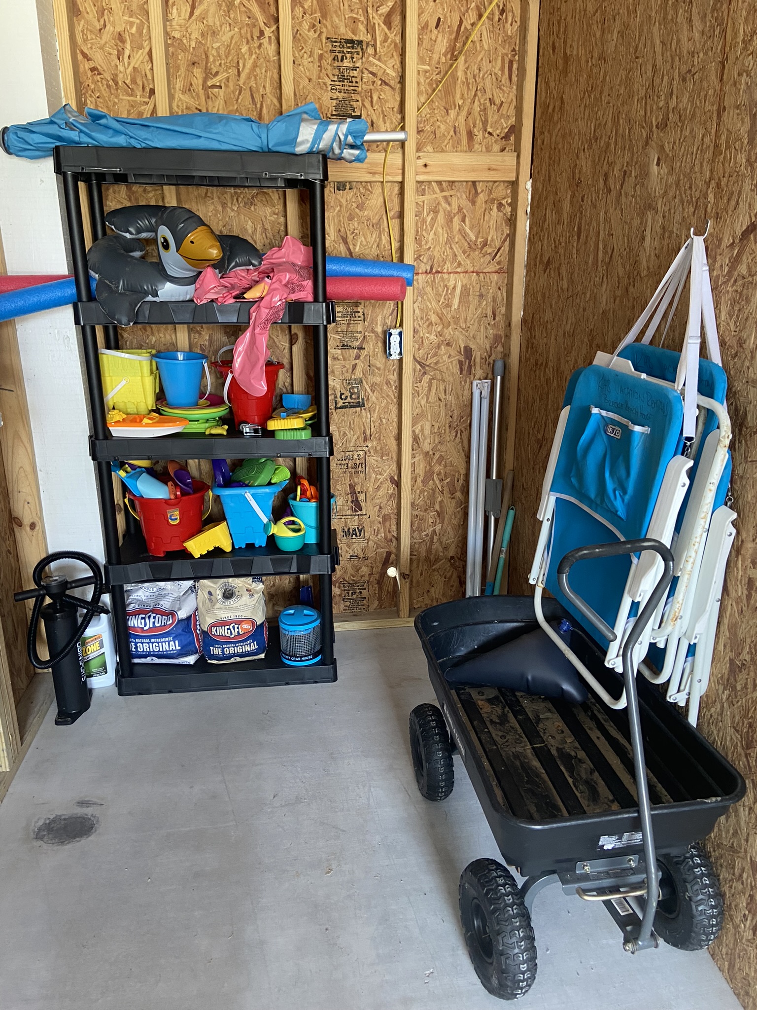 Beach items provided such as a wagon, cooler, and toys. Beach items items are subject to availability as items do break and/or go missing.