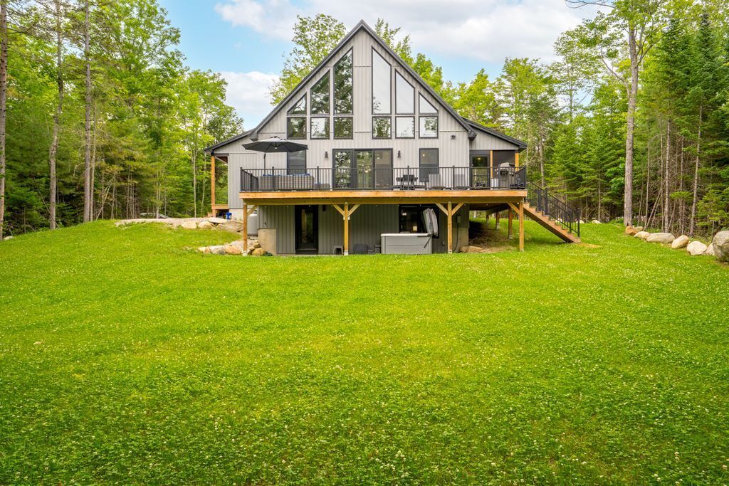 Surrounded by beauty, welcome to Sunday Basecamp