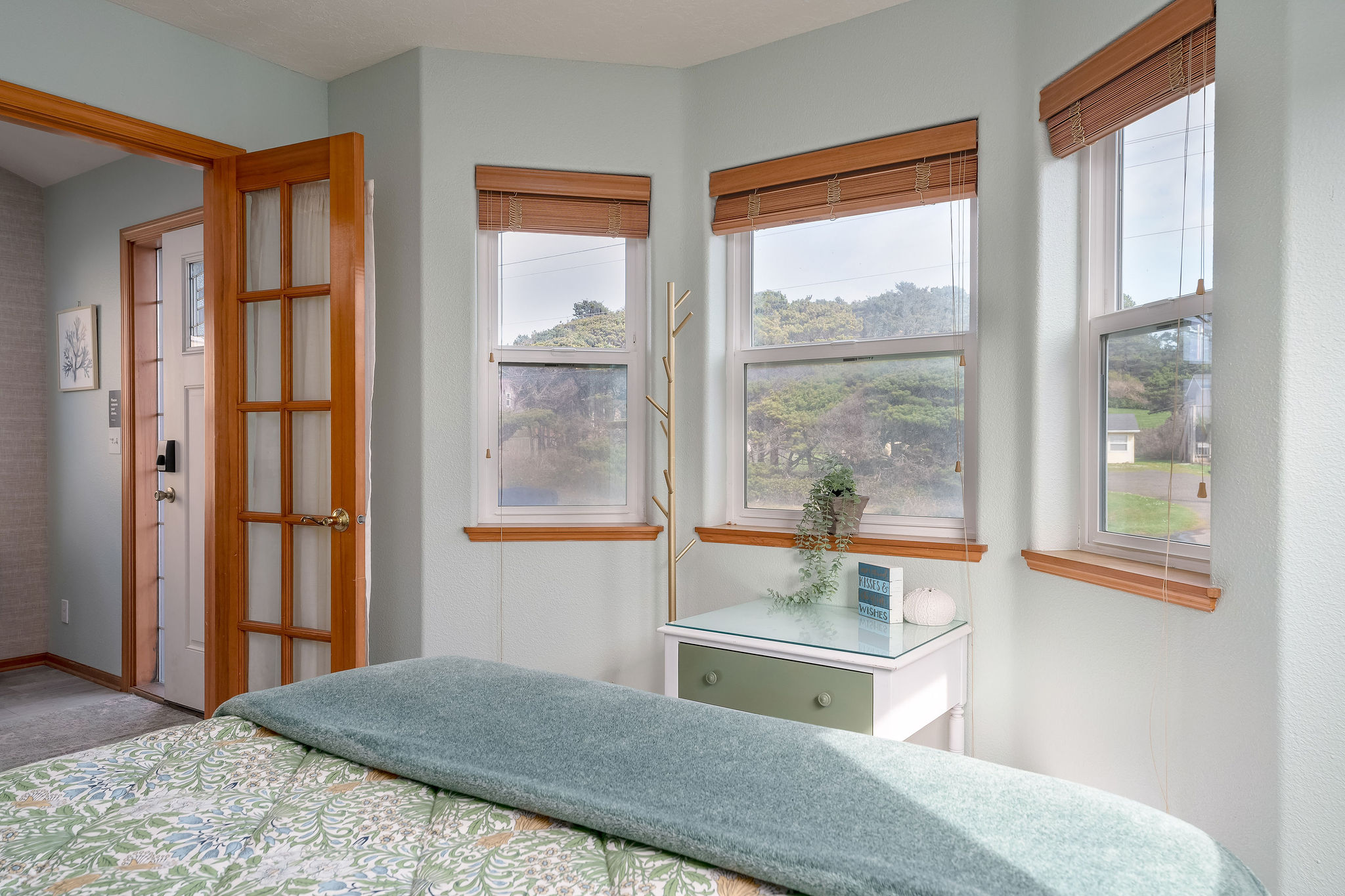 Let the soothing sea breeze and stunning vistas from your room transport you to a state of serenity.