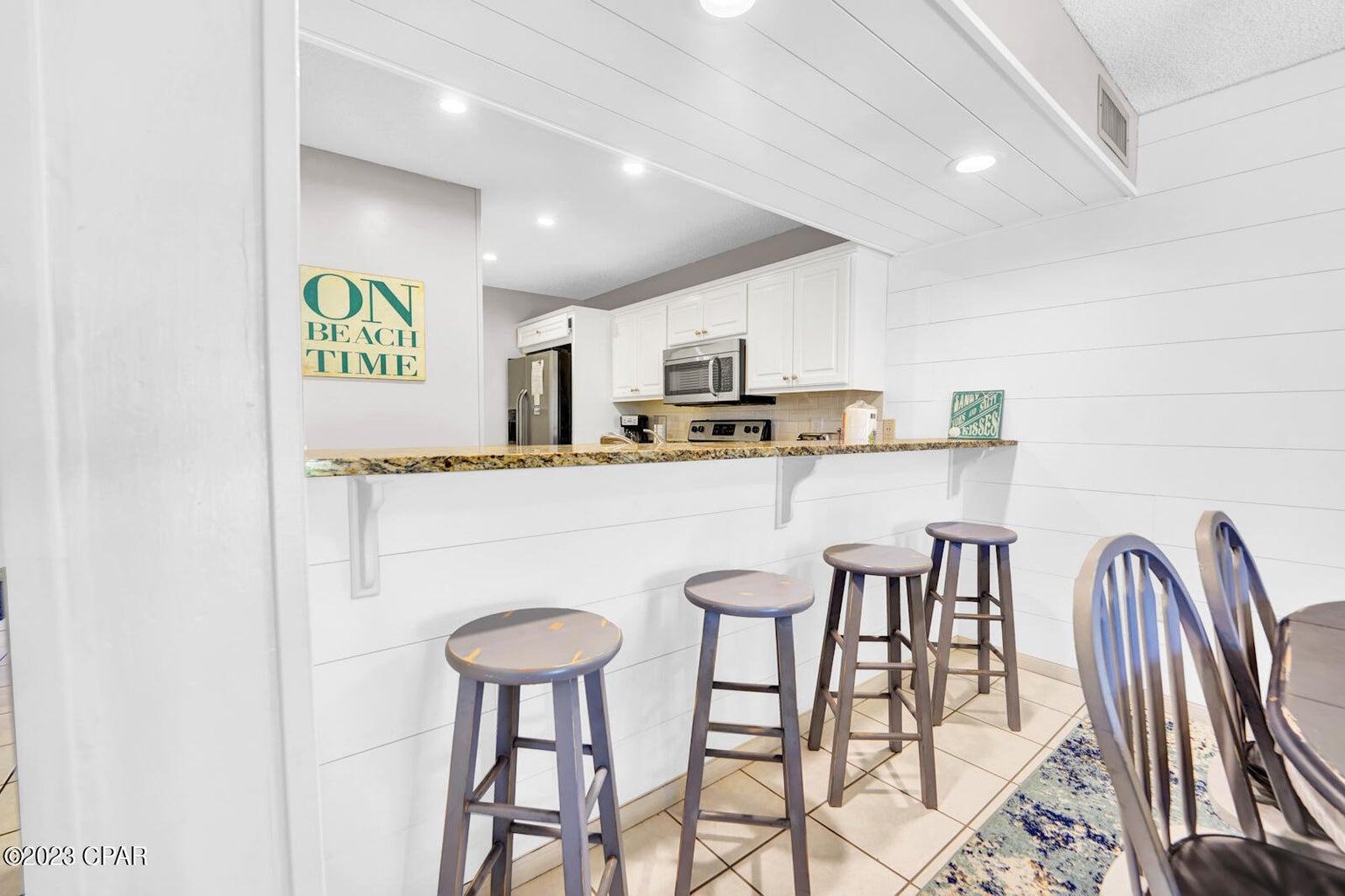 Kitchen Bar