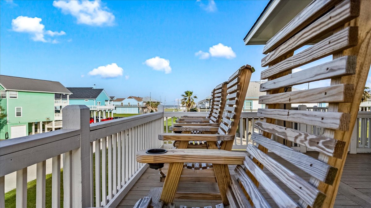 30b023dd1c694dc696a068ddbf0d36e0 | Beachhouse | Texas | TX | Vacation Homes | Galveston | Crystal Beach | Kokomo | Breezy Days | Beachfront Elegance | Sunrise Serenity | Southern Sands Property Management, LLC