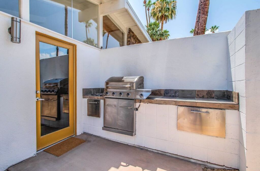 Grill off the kitchen