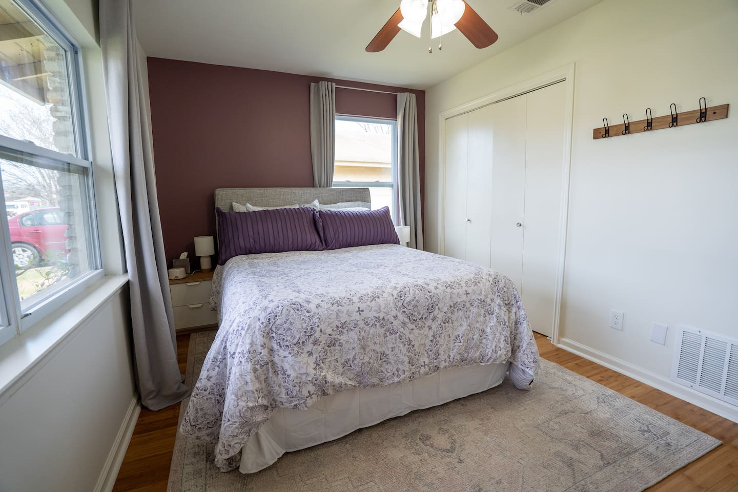 Cozy Queen Retreat for Restful Nights